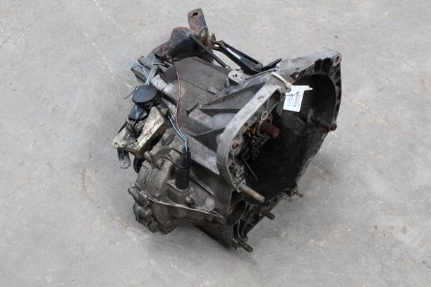 Foto: SCHALTGETRIEBE eines Fiat Tempra 2.0 i.e. Station Wagon SX