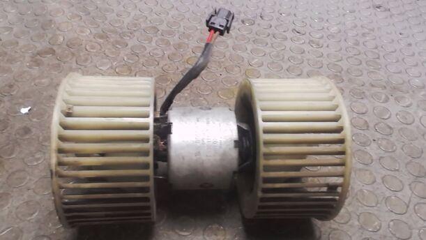 Foto: GEBLÄSEMOTOR eines BMW 520i
