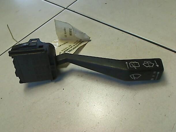 Foto: WISCHERSCHALTER eines Opel Corsa LS