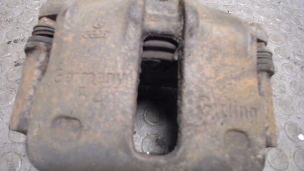 Foto: BREMSSATTEL VORN RECHTS GIRLING eines Audi 100 2.3 E