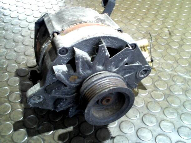 Foto: LICHTMASCHINE eines Alfa Romeo 155 2.0 Q4