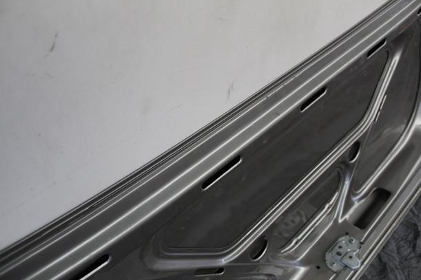 Foto: HECKKLAPPE / HECKDECKEL eines Opel Ascona c LS