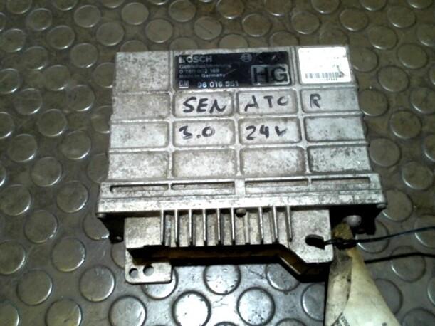 Foto: STEUERGERÄT AUTOMATIKGETRIEBE eines Opel Senator B 24V