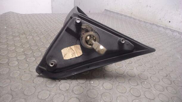Foto: AUSSENSPIEGEL MECH. INNENVERSTELLB. LINKS eines Ford Scorpio GL Exclusiv