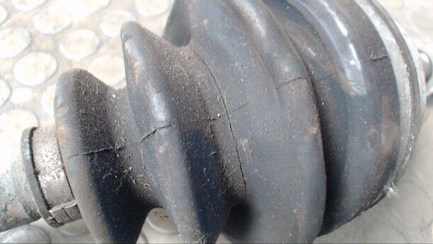 Foto: ANTRIEBSWELLE LINKS eines Honda Civic 1.6 ESi