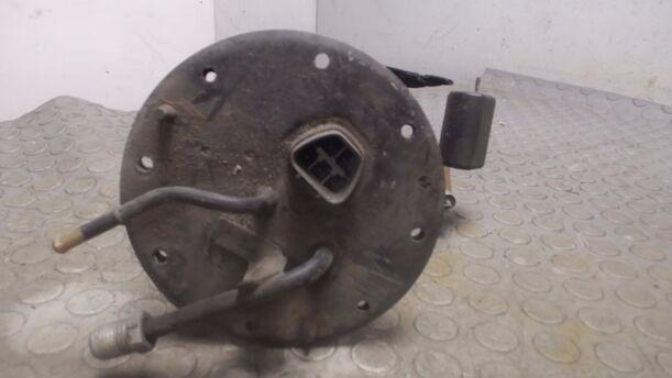 Foto: KRAFTSTOFFPUMPE eines Toyota Corolla 1.4 XLi
