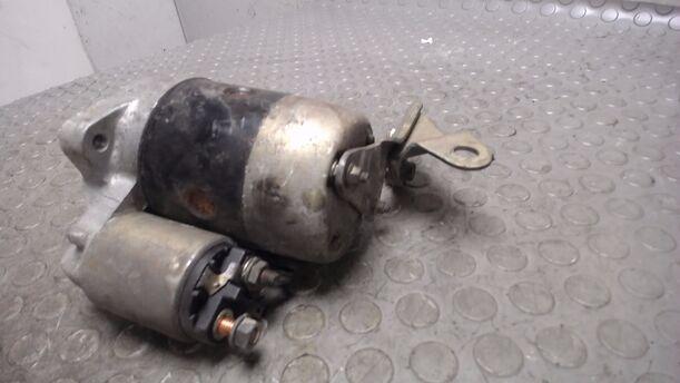 Foto: ANLASSER / STARTER eines Mazda 323 1.6i GLX