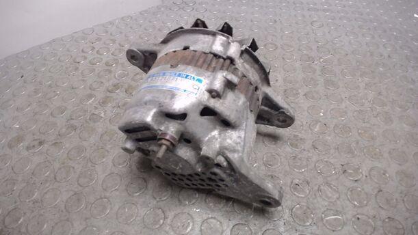 Foto: LICHTMASCHINE eines Mazda 323 1.6i GLX