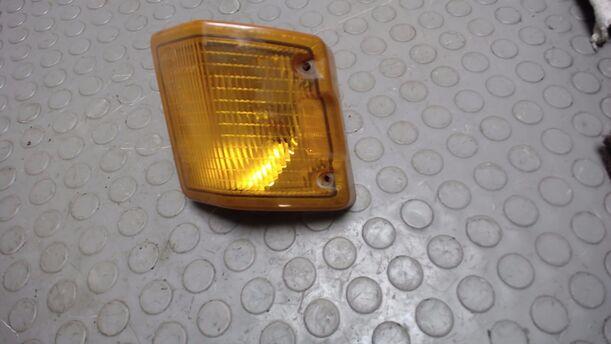 Foto: BLINKLEUCHTE / BLINKER LINKS eines VW Transporter 251 091