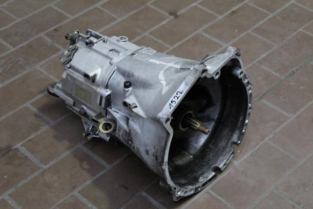 Foto: SCHALTGETRIEBE 5-GANG eines BMW 318i