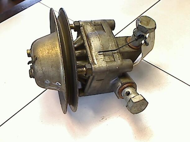 Foto: LENKGETRIEBEPUMPE eines Fiat Tipo 1600 i.e.
