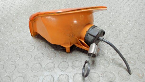 Foto: BLINKER / BLINKLEUCHTE LINKS ( '87 ) eines Ford Sierra Turnier CLX (LX)