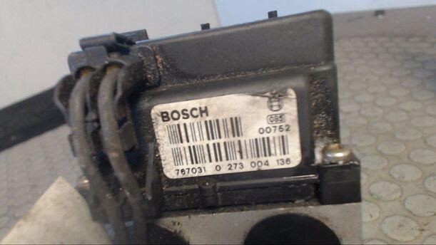 Foto: ABS-BREMSAGGREGAT eines Opel Corsa Special