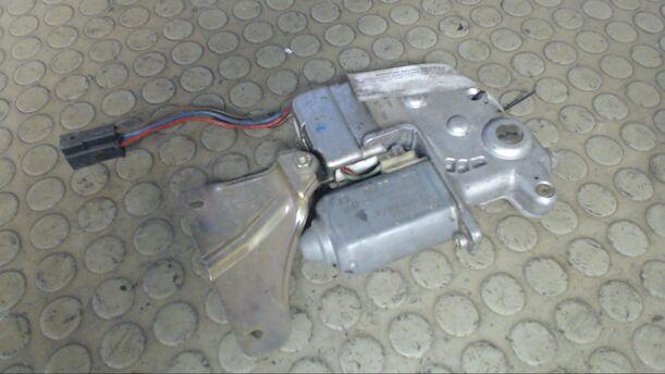Foto: SCHIEBEDACHMOTOR eines VW Corrado 1.8 Exclusive