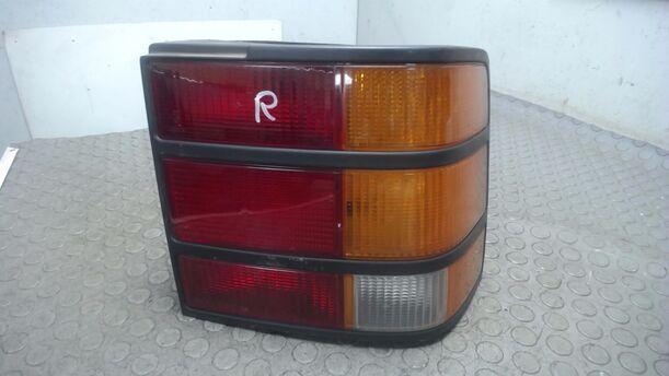 Foto: HECKLEUCHTE / RÜCKLICHT  RECHTS eines Ford Scorpio CL
