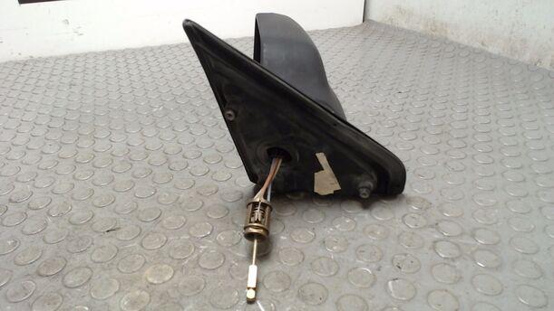 Foto: AUSSENSPIEGEL LINKS ( '85 ) eines Ford Scorpio CL