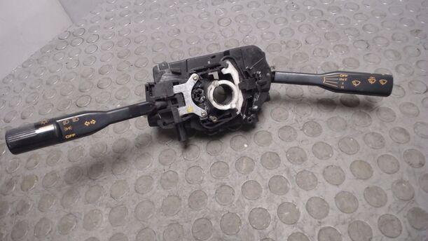 Foto: BLINK-/KOMBISCHALTER eines Mazda 323 1.6i GLX