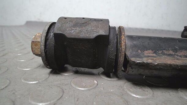 Foto: QUERLENKER VORN LINKS eines Mazda 323 1.6i GLX
