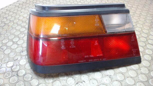 Foto: HECKLEUCHTE/ RÜCKLEUCHTE LINKS eines Nissan Sunny Grand Prix