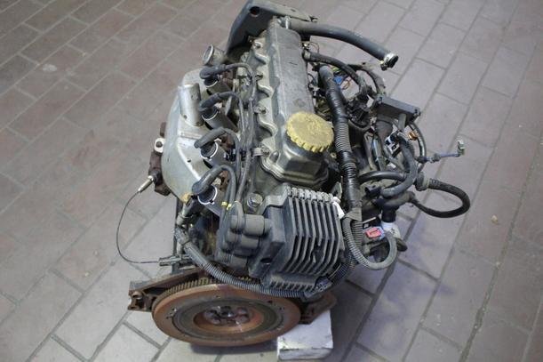 Foto: MOTOR X12SZ (16000km) eines Opel Corsa Eco