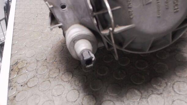 Foto: SCHEINWERFER LINKS (BOSCH) eines Opel Omega GL