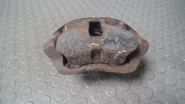 Foto: BREMSSATTEL VORN LINKS ( GIRLING ) eines Renault R 21 TL Passenger (TL)