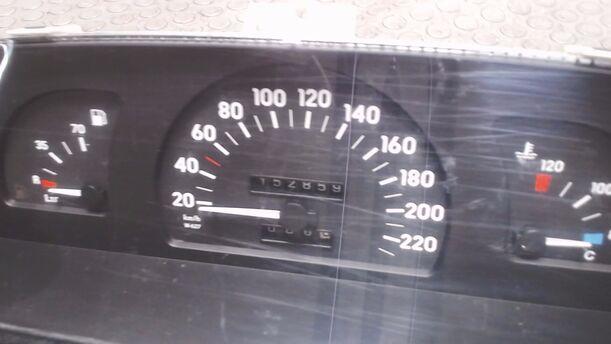 Foto: TACHOEINHEIT eines Opel Omega Caravan LS