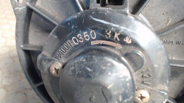 Foto: GEBLÄSEMOTOR / HEIZUNGSGEBLÄSE eines Mazda 323 1.4i LX