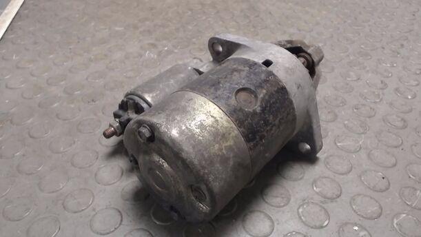 Foto: ANLASSER / STARTER eines Nissan Micra LX