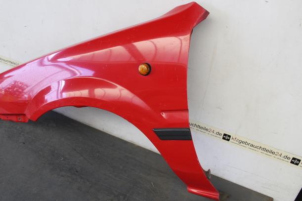 Foto: KOTFLÜGEL VORN LINKS eines Nissan Sunny SLX
