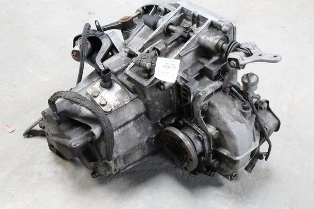 Foto: SCHALTGETRIEBE eines Alfa Romeo 164 2.0 V6 Turbo