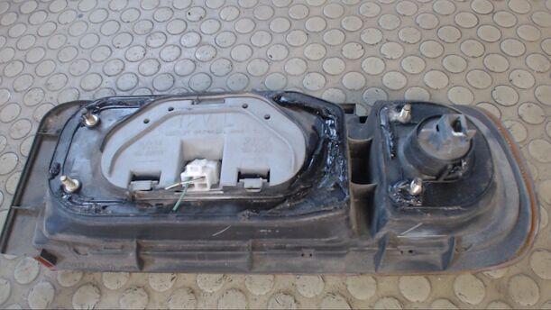 Foto: HECKLEUCHTE / RÜCKLEUCHTE LINKS eines Mitsubishi Colt 1500 GLXi