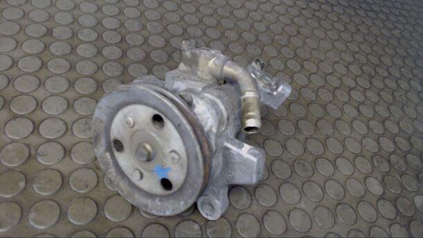 Foto: LENKGETRIEBEPUMPE / SERVOPUMPE eines Honda Civic 1.5i 16V