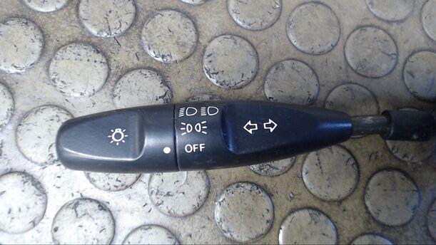 Foto: BLINKERSCHALTER/ KOMBISCHALTER eines Daewoo Nexia 1.5 GL