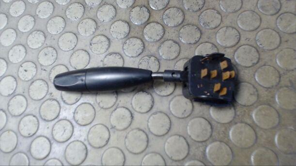 Foto: SCHEIBENWISCHERSCHALTER eines Daewoo Nexia 1.5 GL
