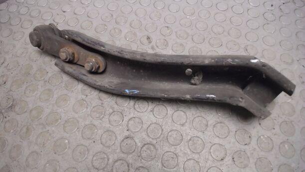 Foto: QUERLENKER VORN LINKS eines Opel Corsa LS