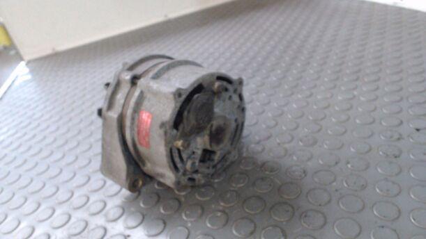 Foto: LICHTMASCHINE eines Seat Ibiza 1.2 L