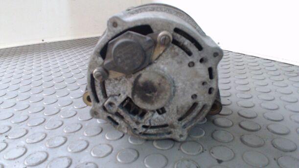 Foto: LICHTMASCHINE eines Seat Ibiza 1.2 L