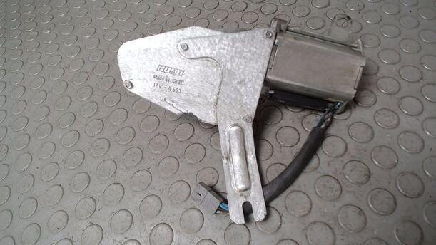 Foto: SCHEIBENWISCHERMOTOR HINTEN eines Fiat Panda 1000 i.e. L