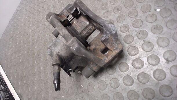 Foto: BREMSSATTEL VORN LINKS ATE eines Audi 100 CS