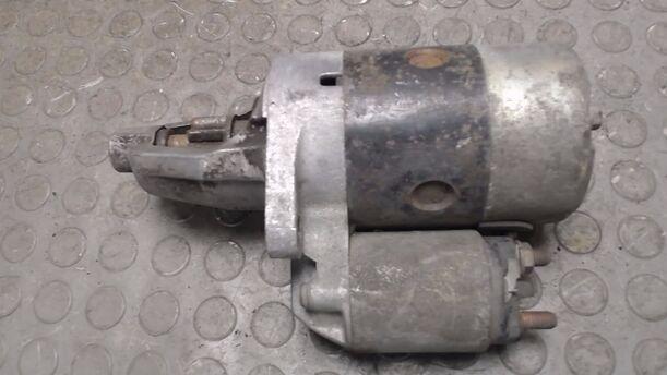 Foto: ANLASSER / STARTER eines Nissan Micra LX