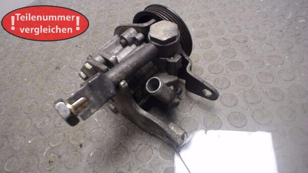 Foto: SERVOPUMPE / LENKGETRIEBEPUMPE eines Nissan Micra L