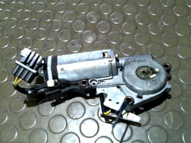 Foto: SCHIEBEDACHMOTOR eines BMW 730i