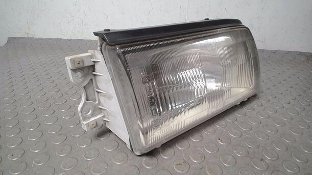 Foto: SCHEINWERFER RECHTS ( KOITO ) eines Mazda 323 1.5 GLX