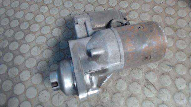 Foto: ANLASSER / STARTER HITACHI eines Nissan Sunny Super