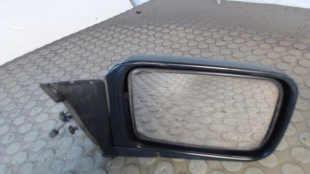 Foto: AUSSENSPIEGEL MECH. INNENVERSTELLB. RECHTS eines Nissan Sunny Super
