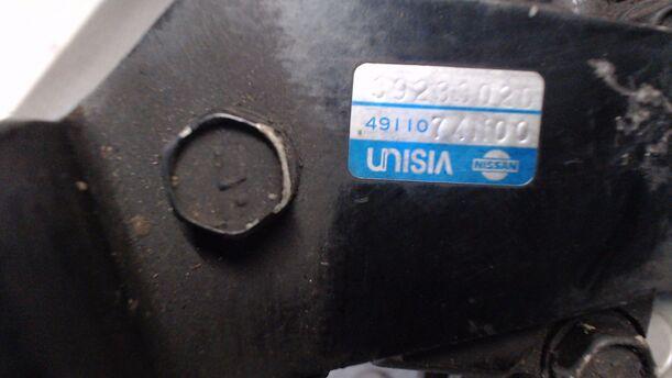 Foto: SERVOPUMPE / LENKGETRIEBEPUMPE eines Nissan Sunny LX