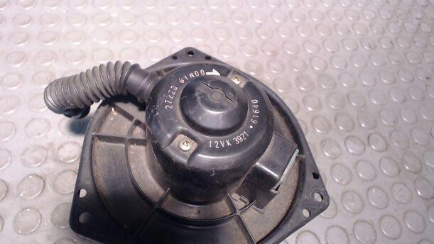 Foto: HEIZUNGSGEBLÄSE eines Nissan Sunny LX