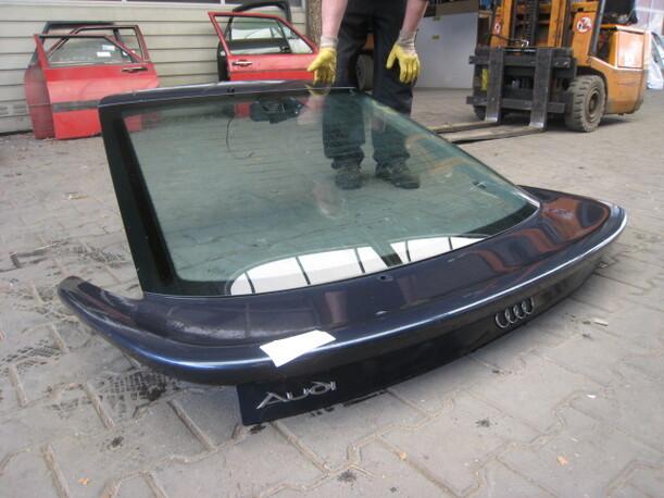 Foto: HECKKLAPPE / HECKDECKEL eines Audi Coupe 2.3 E