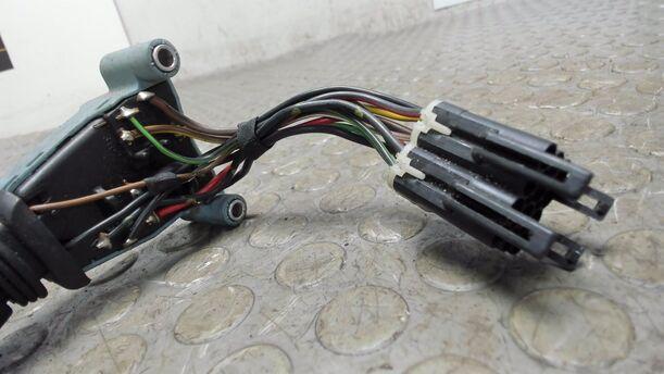 Foto: WISCHERSCHALTER eines Ford Scorpio CL